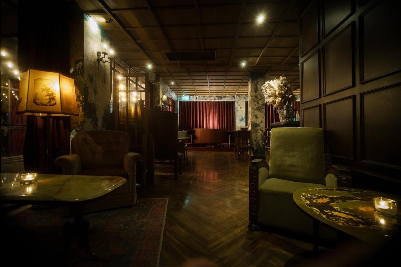 Baan Tuk Din Hotel Bangkok Ngoại thất bức ảnh