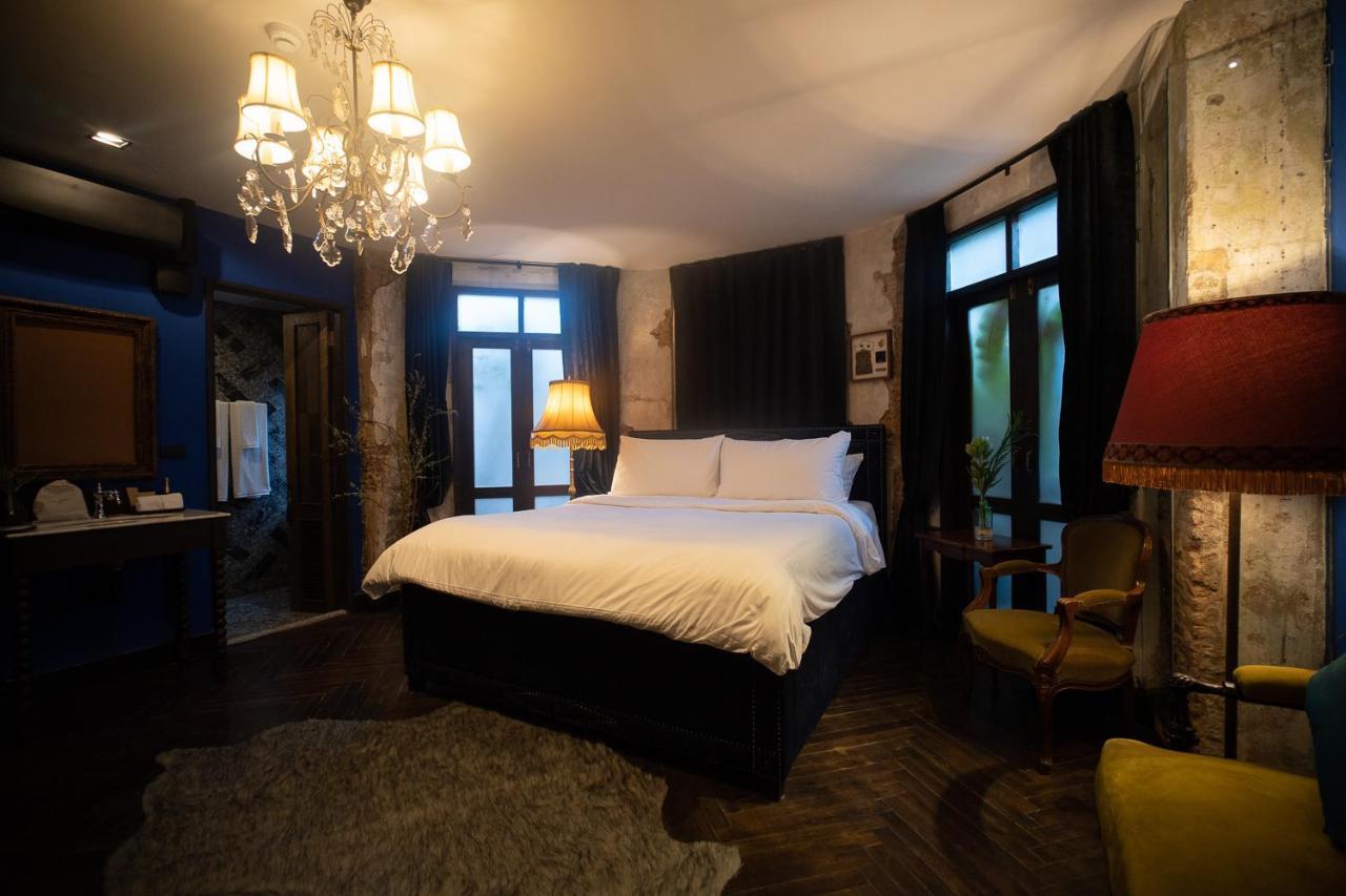 Baan Tuk Din Hotel Bangkok Ngoại thất bức ảnh