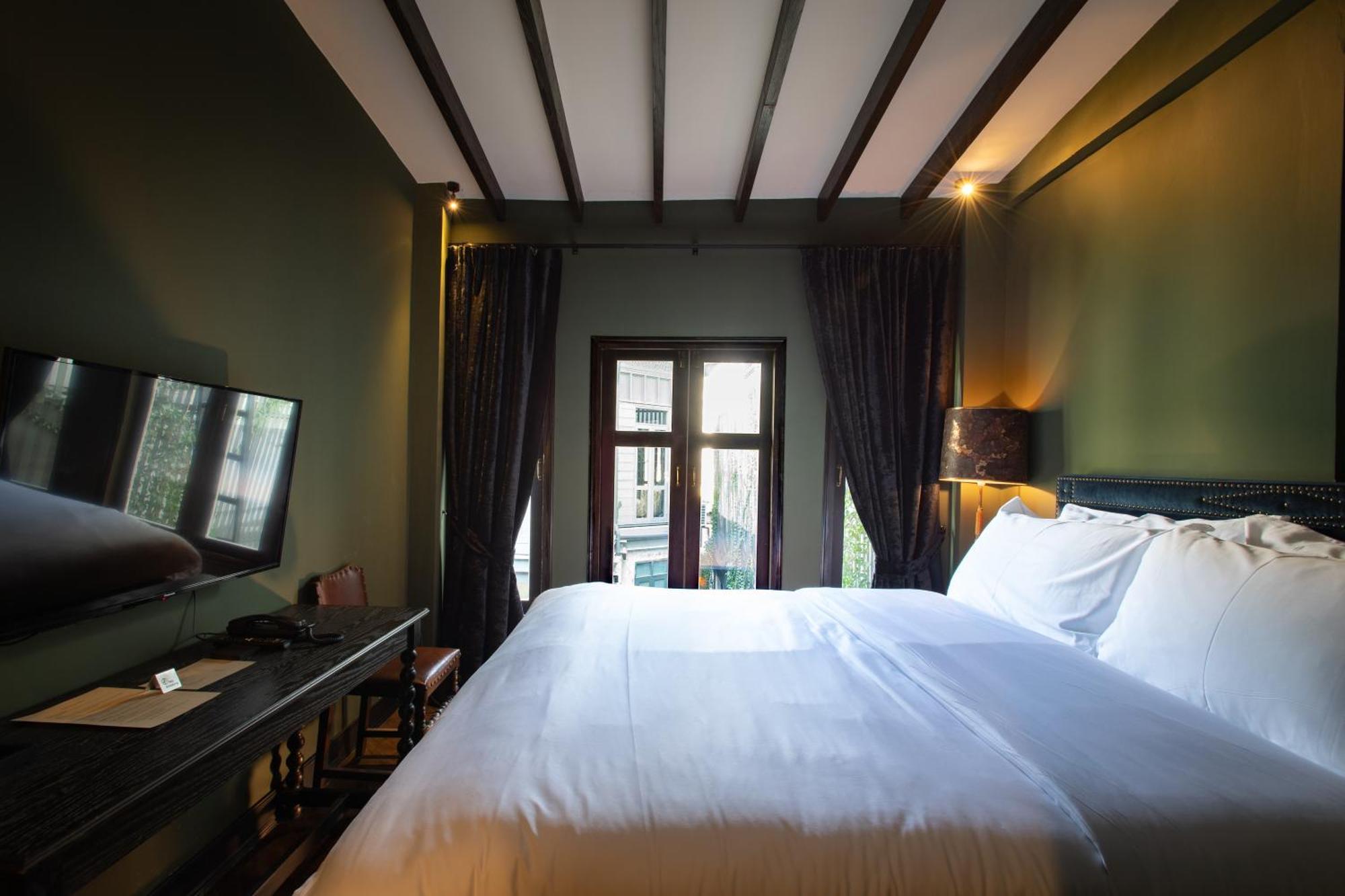 Baan Tuk Din Hotel Bangkok Ngoại thất bức ảnh